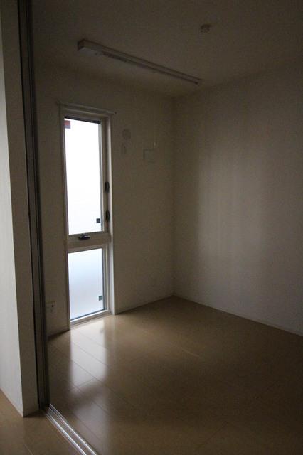 ロイヤルコート大谷（101） 部屋画像