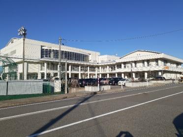 大庄小学校：750m