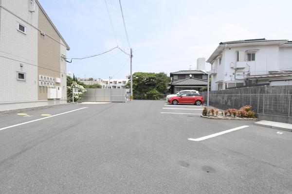 エスペランサ小倉北 駐車場
