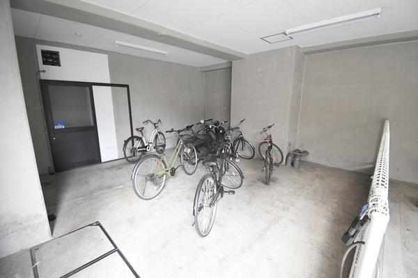 HAMIEL KOKURA 駐車場
