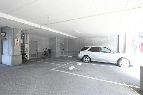 ETO　BLDⅡ 駐車場