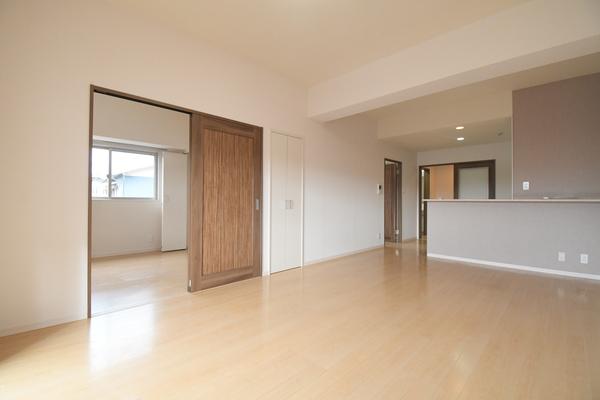 北九州市小倉北区高坊マンション リビング