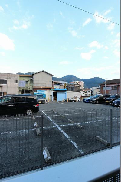 Oasis 駐車場
