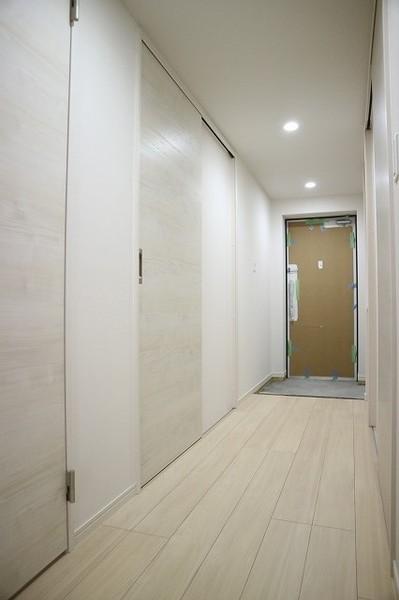 赤坂リプル 玄関