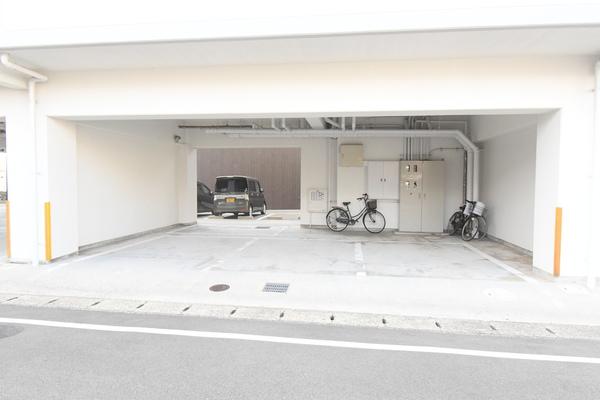 オアシス門司港 駐車場