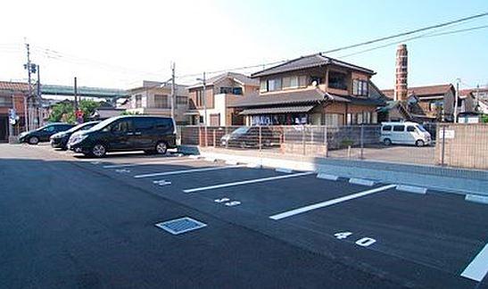 フローラ菜園場 駐車場