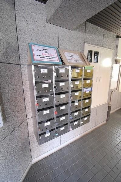 セゾン片野公園前 ロビー