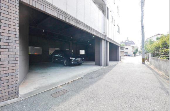 Rino Grande 駐車場