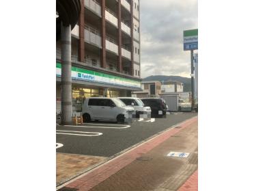 ファミリーマート小倉下曽根駅南店：320m