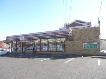 セブンイレブン小倉下石田1丁目店：370m