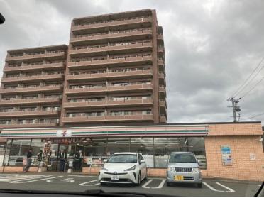 セブンイレブン博多井相田2丁目店：519m