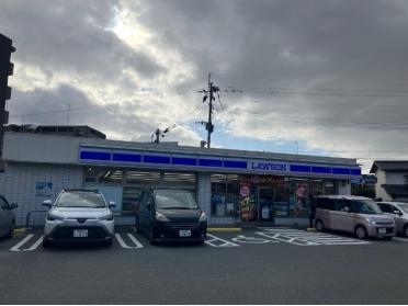 ローソン博多諸岡五丁目店：364m