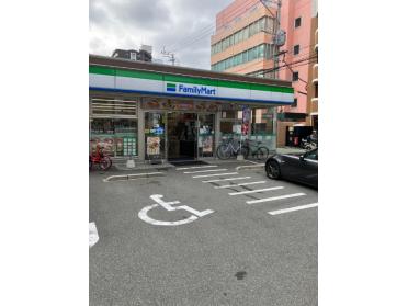 ファミリーマート博多駅南三丁目店：121m