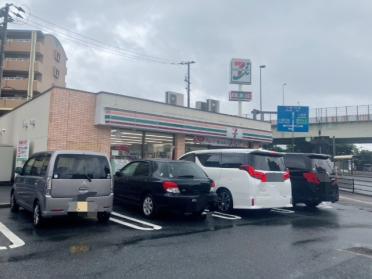 セブンイレブン小倉木町店：406m