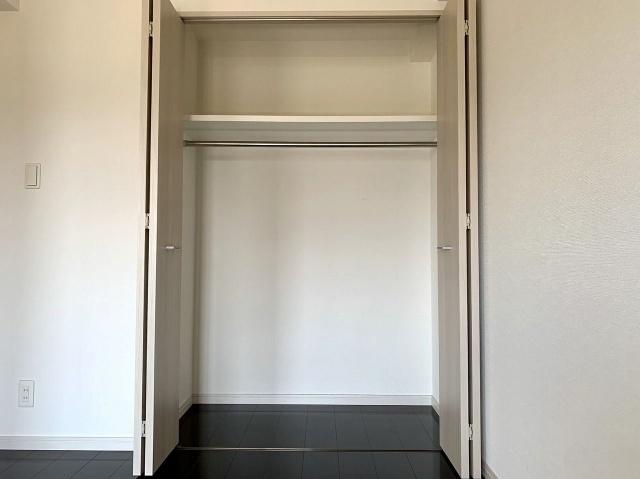 ラファセエスティーロ箱崎駅前 収納