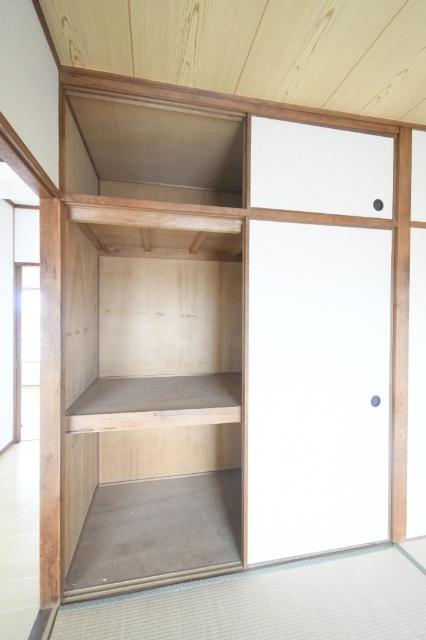 松井マンション 収納