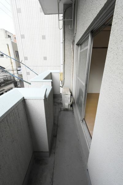 渡辺興産ビル バルコニー