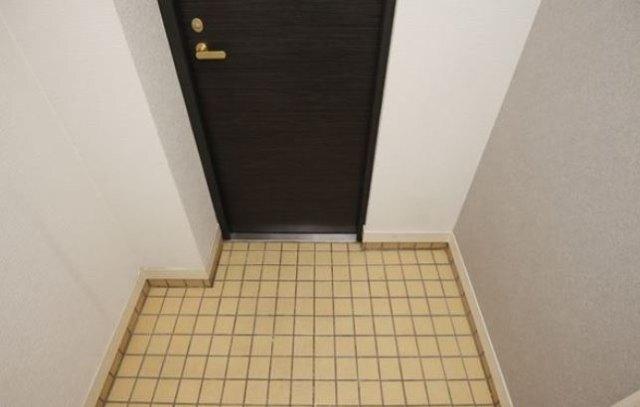 渡邊ビル 玄関