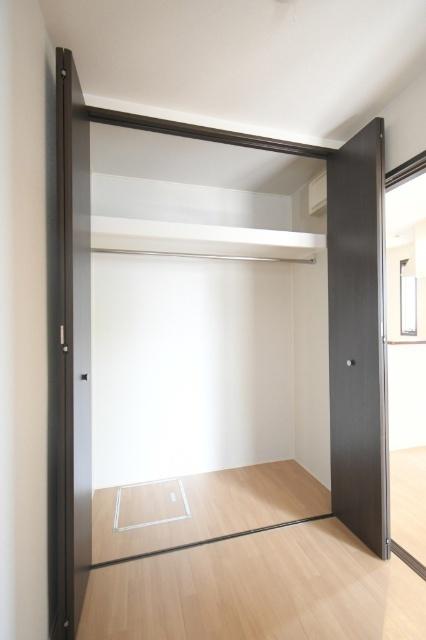 エルメゾン砂津 収納
