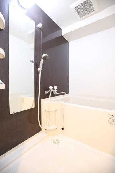 No.72 HARBOR EAST TOWER（912） バス／シャワー