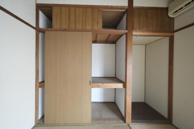守恒２丁目長屋/右 収納