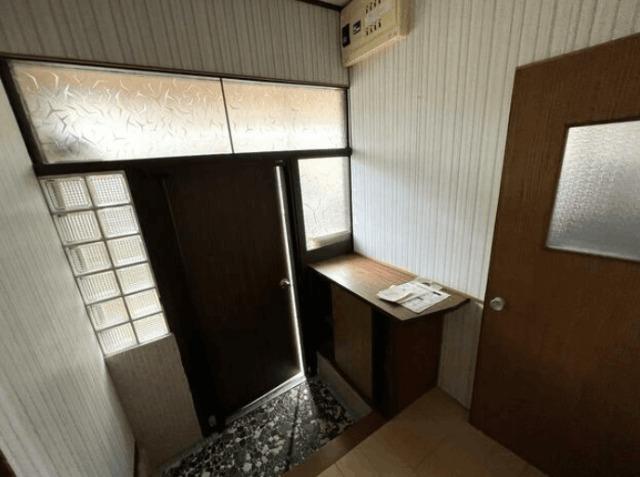 北九州市小倉南区志井一戸建 玄関