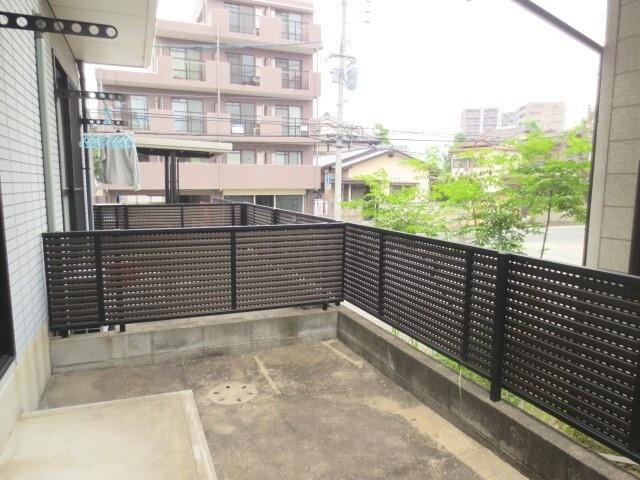 福岡市博多区空港前アパート バルコニー