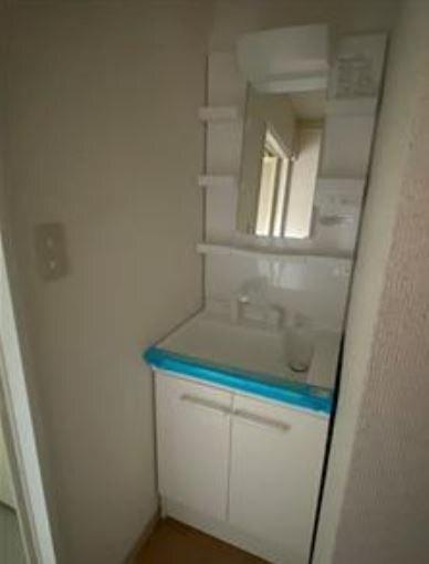中津口小住ビル 洗面