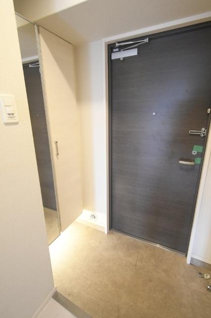 アクシオ北九州 玄関