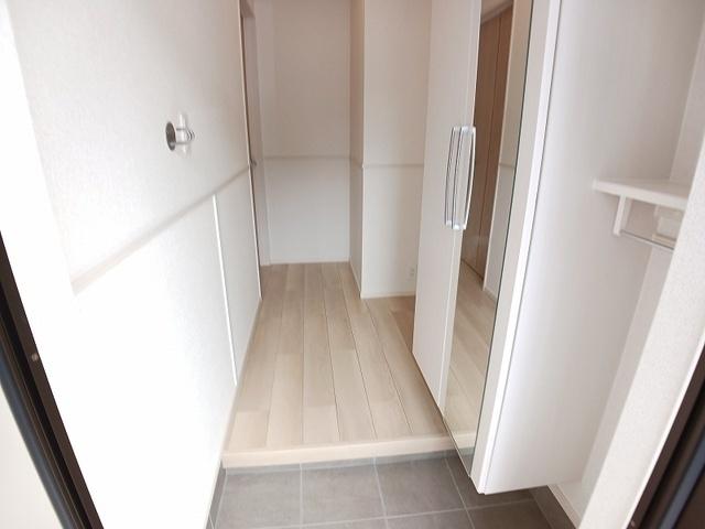プランタンコートVI 玄関