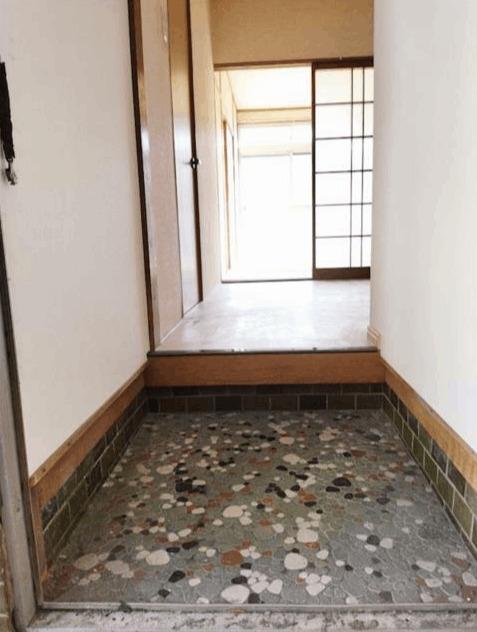 メゾン植田 玄関