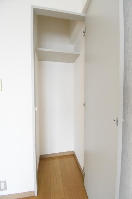 タカフジ・アパートメント 収納