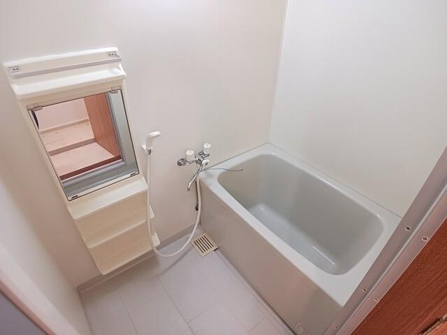 北九州市小倉南区南方アパート バス／シャワー