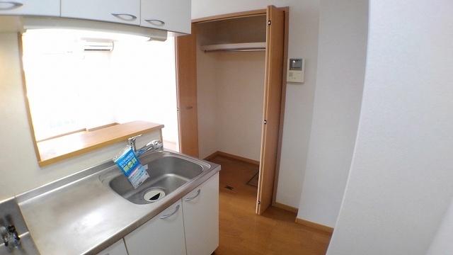 北九州市門司区吉志アパート 収納
