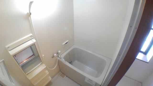 北九州市小倉南区南方アパート バス／シャワー