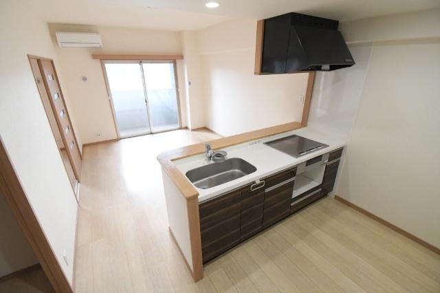 北九州市小倉北区馬借マンション キッチン