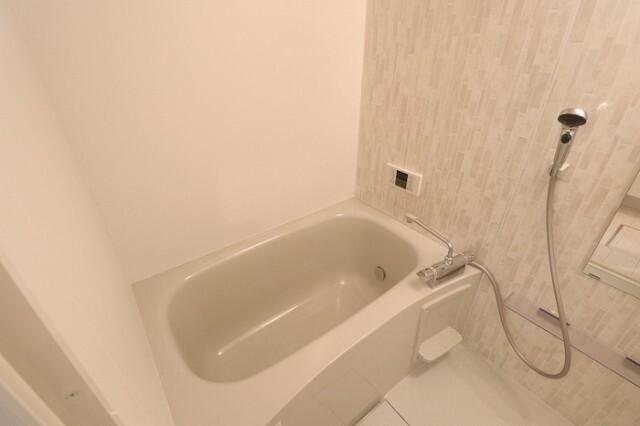 北九州市小倉南区中吉田アパート バス／シャワー