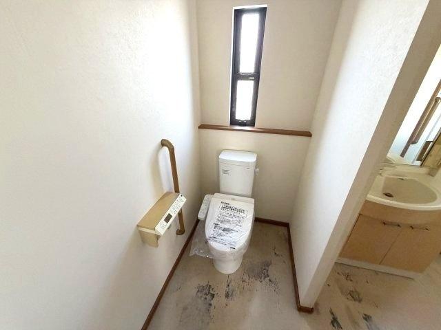 重住一丁目　戸建 トイレ