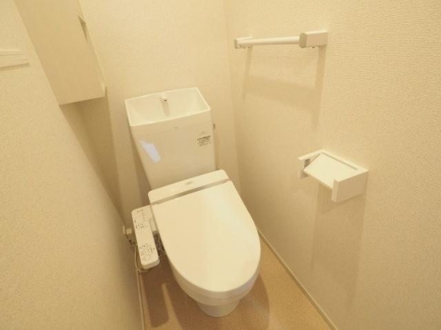 北九州市小倉南区葛原元町アパート トイレ