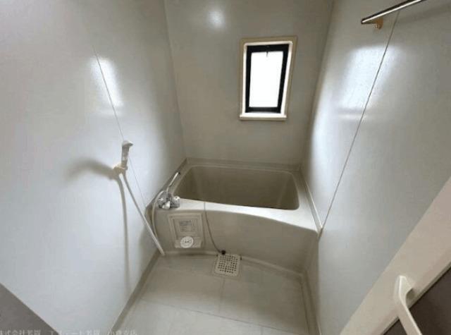 北九州市小倉南区葛原本町アパート バス／シャワー