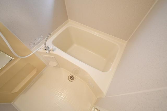 北九州市戸畑区三六町アパート バス／シャワー