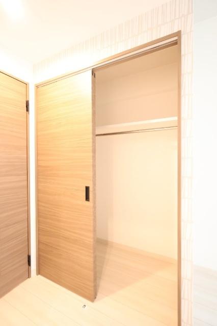 THE APARTMENT 開 収納