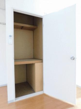 プレジールさかい 収納