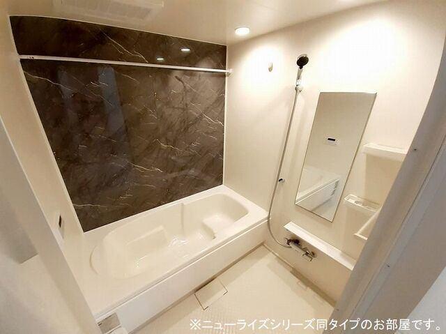 北九州市小倉南区津田アパート バス／シャワー