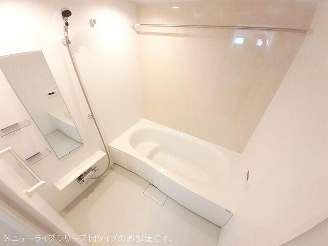 北九州市小倉南区津田アパート バス／シャワー
