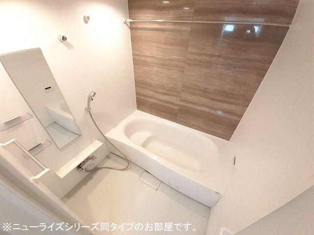 北九州市小倉南区津田アパート バス／シャワー