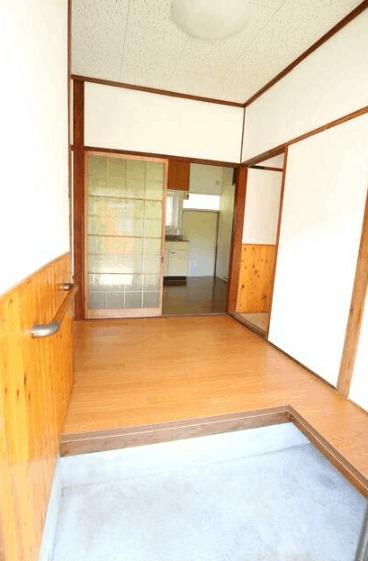 蒲生貸一戸建 玄関