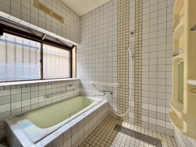 門司区光町2丁目戸建て バス／シャワー
