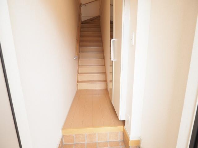 北九州市小倉南区沼南町アパート 玄関
