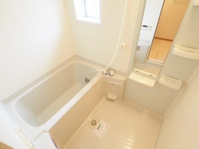 北九州市小倉南区上曽根新町アパート バス／シャワー